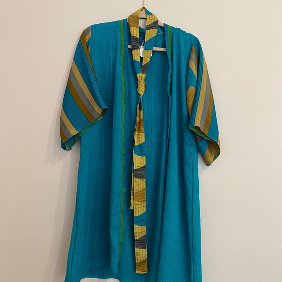 Silk Sari Robes - Picture 7 of 10